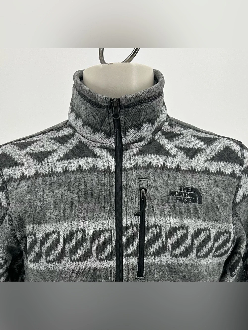 Men’s The North Face Novelty Gordon Lyons 1/2 Zip in Monument Aztec Print Medium